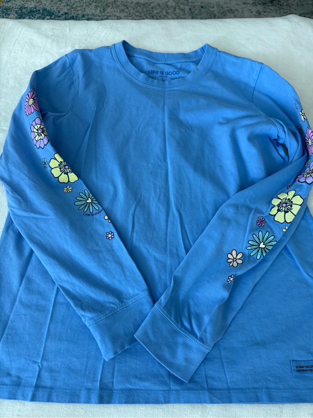 Life is Good Women's Retro Flowers Long Sleeve Crusher Tee Size Large E19